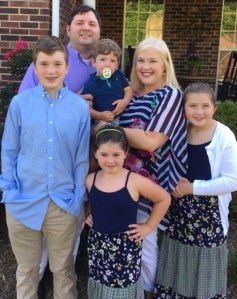 Amanda Sparks joins us with her husband Jonathan and four children:  Harris (rising 8th), Lily (rising 5th), Wren (rising 2nd), Sullivan (2 yrs old).
